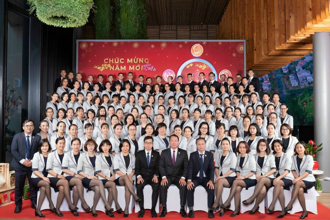 Đội ngũ nhân viên của chủ đầu tư Phú Mỹ Hưng